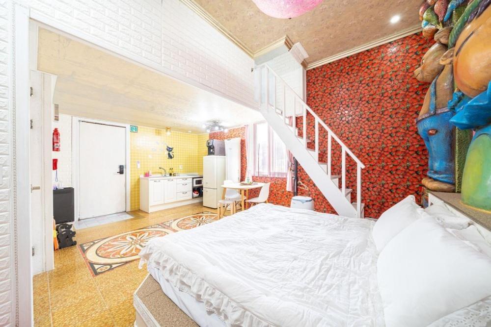 Lala Land Pet Friendly Pension Gyeongju Exterior foto